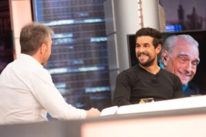 Mario Casas confesó en 'El hormiguero' su opinión de poder trabajar con Martin Scorsese. "Me corto un dedo"
