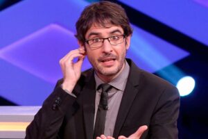 Atresmedia sigue pluriempleando a Juanra Bonet y lo elige para presentar su nueva temporada de 'Traitors'