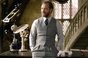 "Pondrán su energía en la serie de Harry Potter". Jude Law pone el último clavo en el ataúd de 'Animales fantásticos 4' tras las declaraciones de Eddie Redmayne