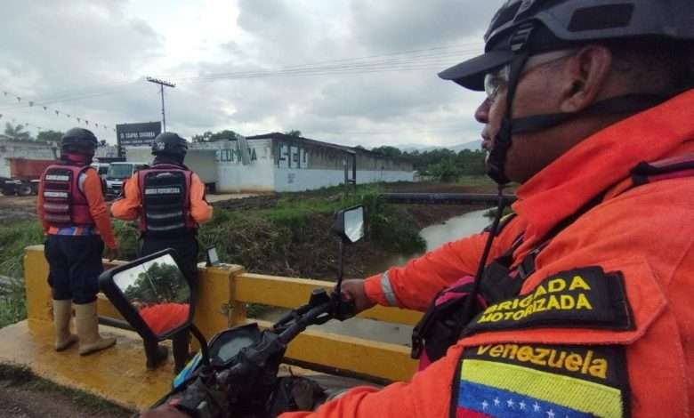 Atienden afectaciones por chaparrones - Últimas Noticias