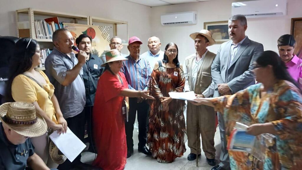 Bautizaron primer cuento bilingüe en idioma Añú