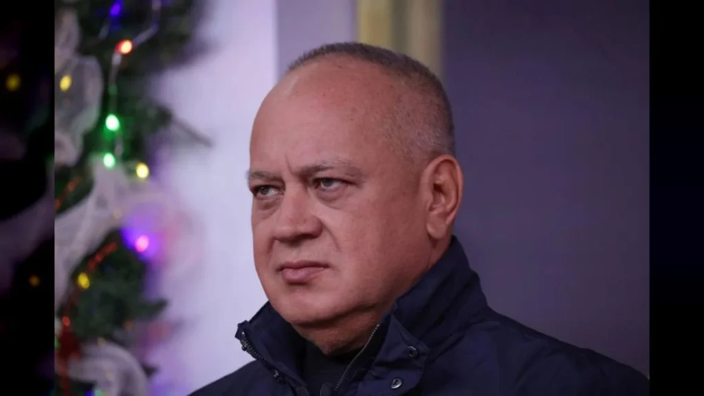 Cabello enfatiza prohibición de piques de carros en autopistas o carreteras