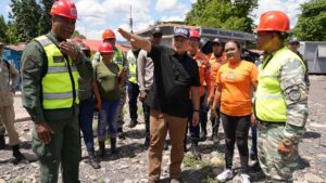Cabello supervisa trabajos de recuperación en Cumanacoa