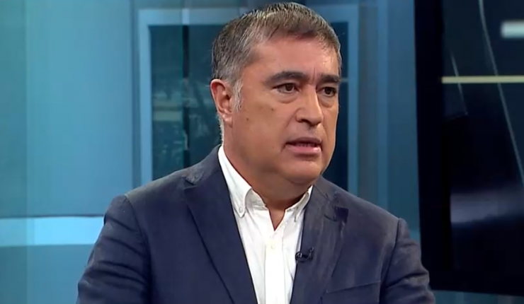 Candidato derechista arrebata alcaldía de Santiago a la abanderada de Boric