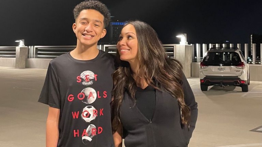 Familia demandó a la empresa de IA que creó el personaje por el que su hijo se habría quitado la vida