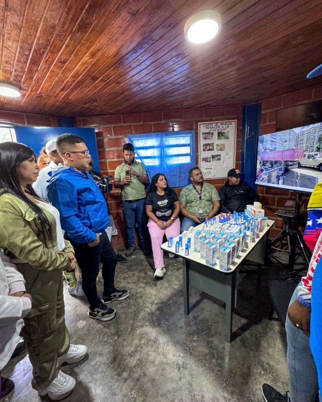En Caricuao estrenan módulo, parque y cancha