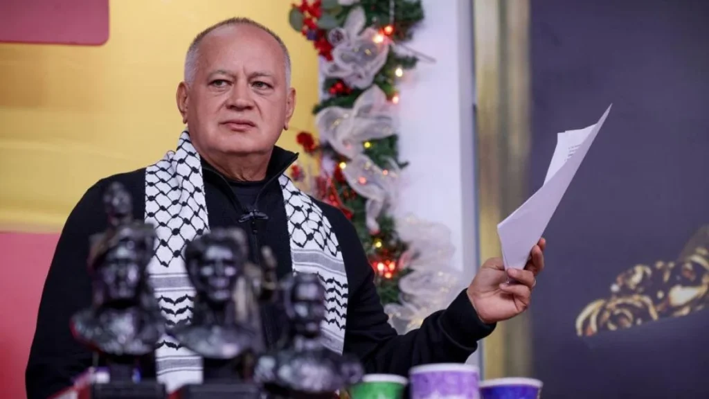 Es difícil que haya un político más desprestigiado