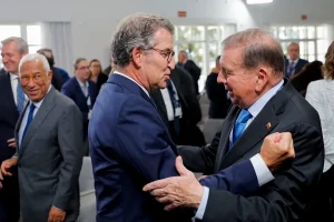 Feijóo raya en el ridículo con su discurso trasnochado