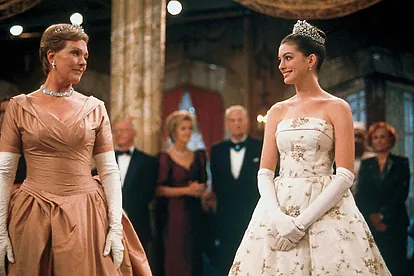 Anne Hathaway confirmó con divertido video su regreso a “Diario de una Princesa 3”