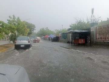 Intensas lluvias con granizo sorprendieron a los larenses