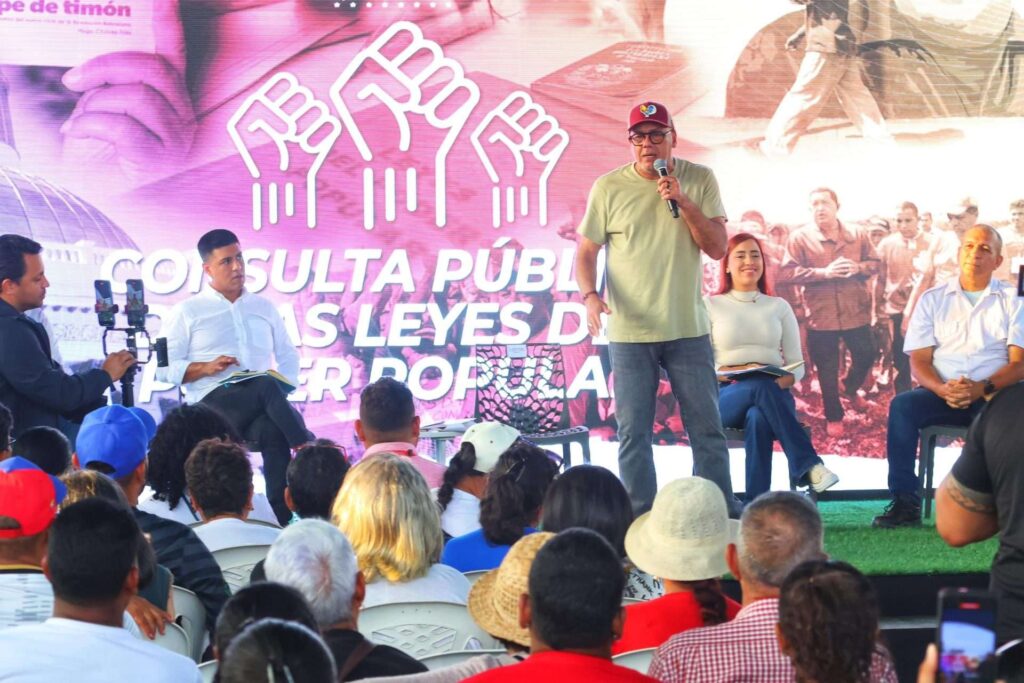 Jorge Rodríguez: La solución de los problemas proviene de las comunas