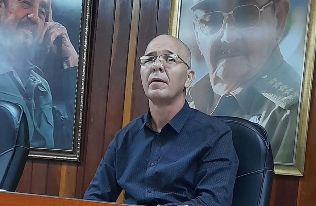 El insólito caso de un viceministro cubano que desertó y pidió asilo político en EEUU