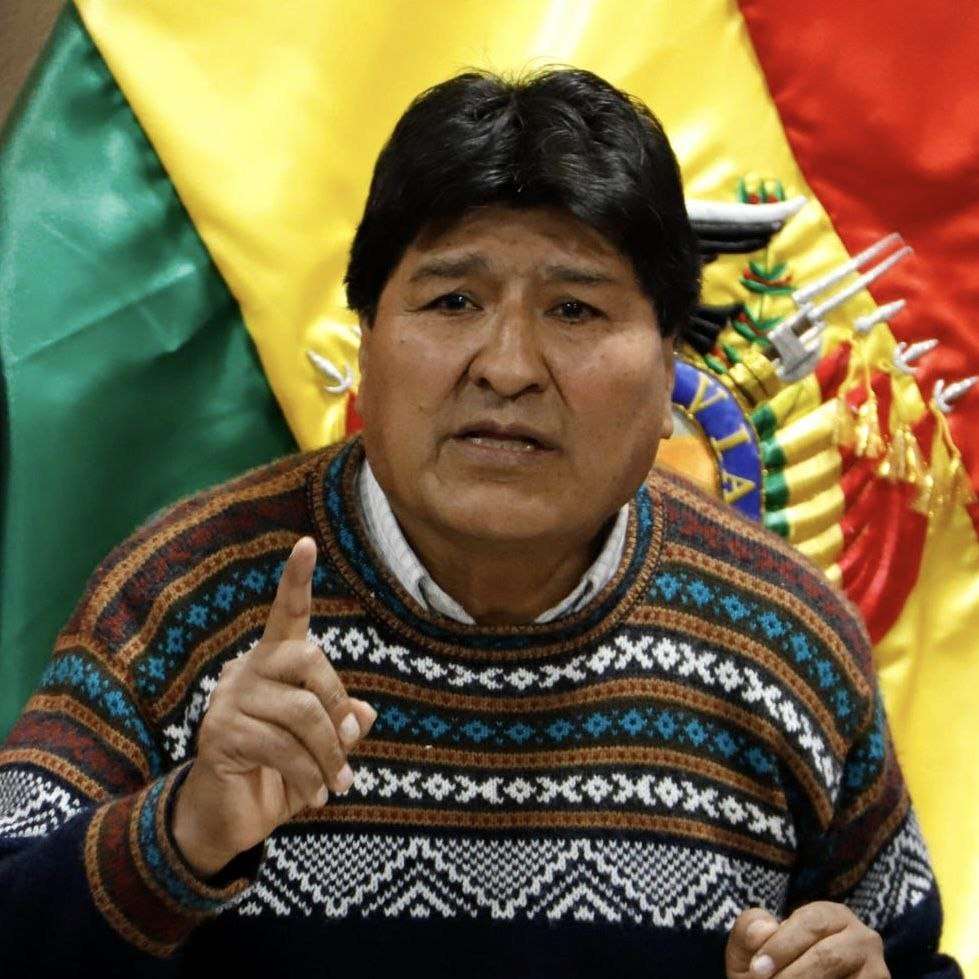 Maduro repudió enérgicamente el intento de asesinato contra Evo Morales