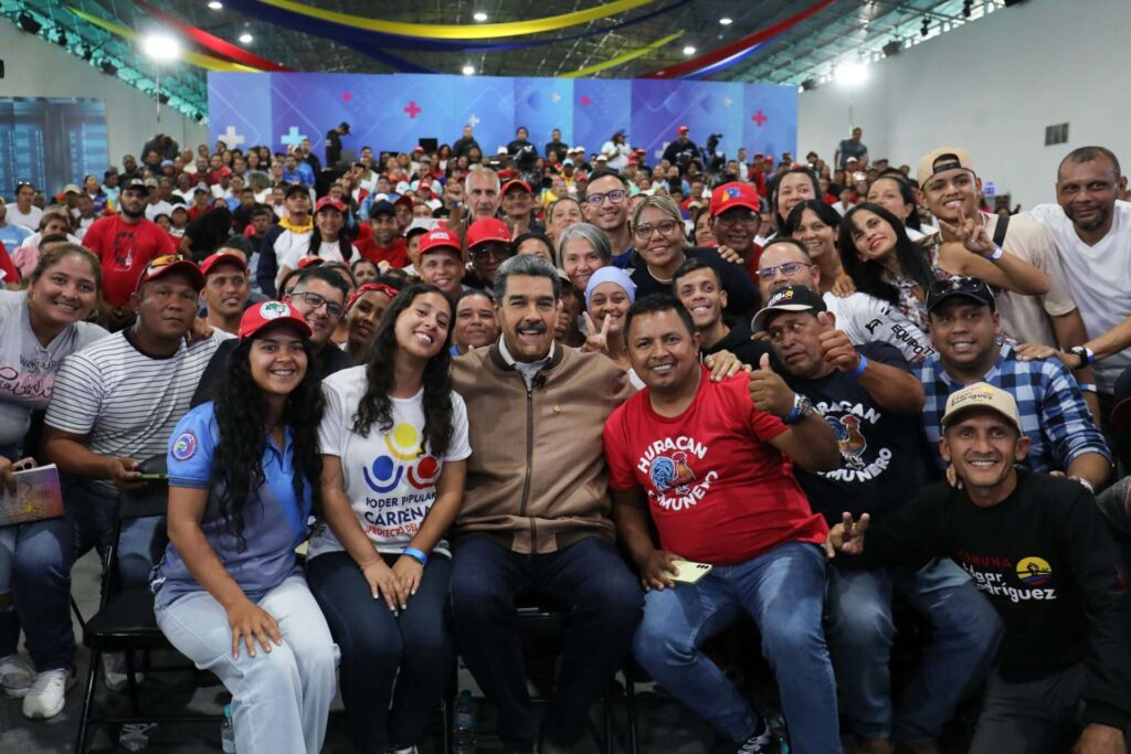 Maduro: tenemos un proyecto histórico para seguir construyendo revolución