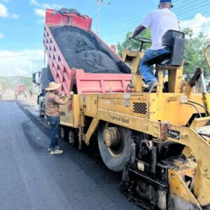 Mil toneladas de asfalto aplicaron en Santa Bárbara del Tuy