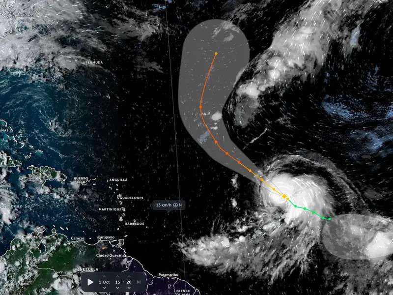 Onda tropical 40 intensifica lluvias en el territorio