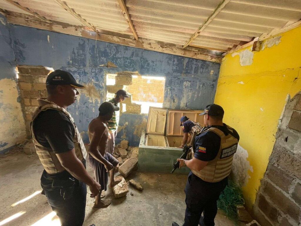 PNB halló 25 panelas de droga