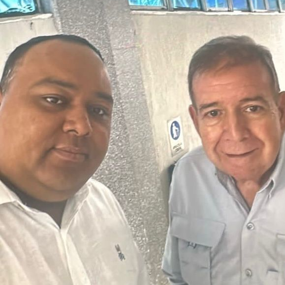 Policías denuncian a abogado del equipo de Edmundo González