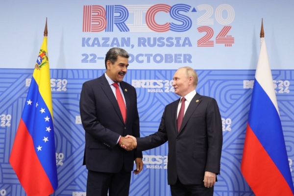 Venezuela y Rusia establecerán una "alianza estratégica" para la próxima década