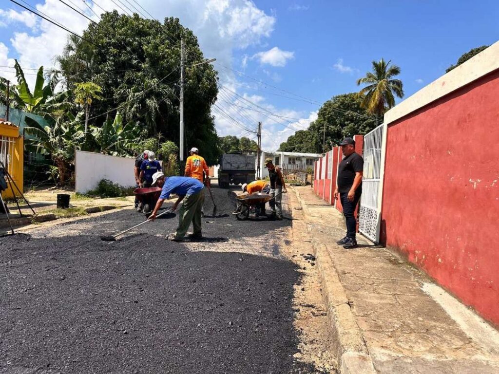 Rehabilitan calles de Cojedes con plan de bacheo
