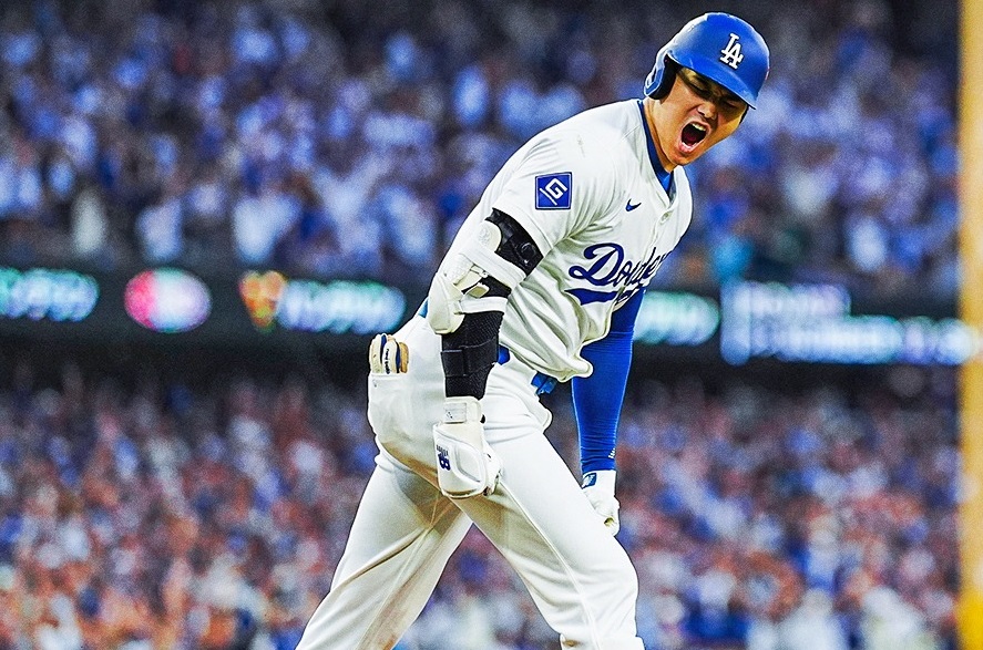 Shohei Ohtani se activó en su primer partido de playoffs y lleva a los Dodgers a la victoria