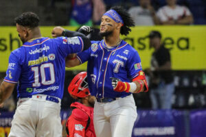 Tiburones de La Guaira tomó la punta en la LVBP tras derrotar a Cardenales