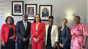Venezuela y Namibia buscan profundizar cooperación en petróleo y minería