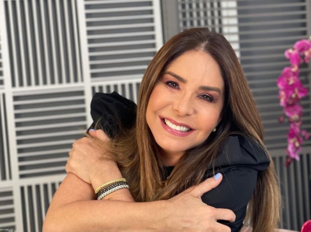 Viviana Gibelli presume debut gaitero de sus hijos