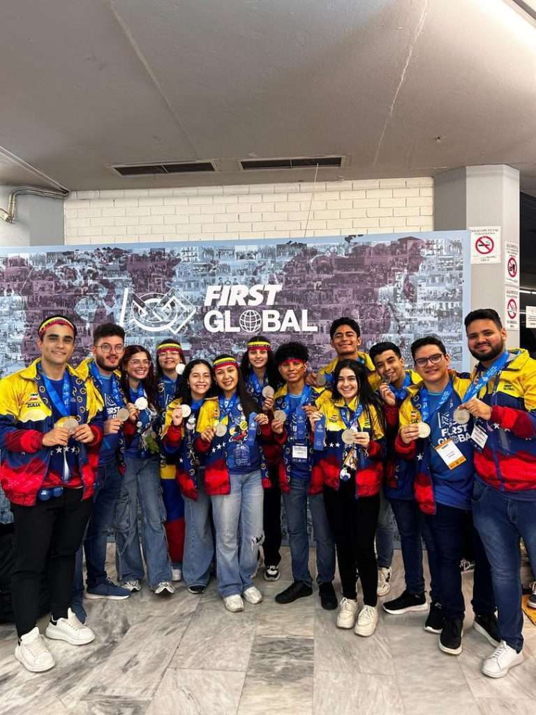 Zulianos vuelven a brillar en el mundial de robótica