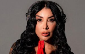 La 'Reina de la Guaracha', Marcela Reyes se consolida como una de las DJs más influyentes de la música latina