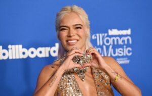 Karol G sorprendió al remodelar el colegio donde estudió en Medellín