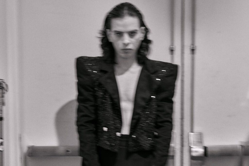 Michell Stella, el modelo venezolano que deslumbró en la pasarela de Ágatha Ruiz de la Prada