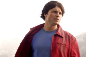 Tom Welling echa un jarro de agua fría a los fans de 'Smallville'. Tras 3 años trabajando en ella, la secuela animada está en punto muerto