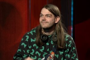 "Nos ha engañado a todos". El lío de Broncano con un asistente del público en 'La revuelta' y su plan secreto