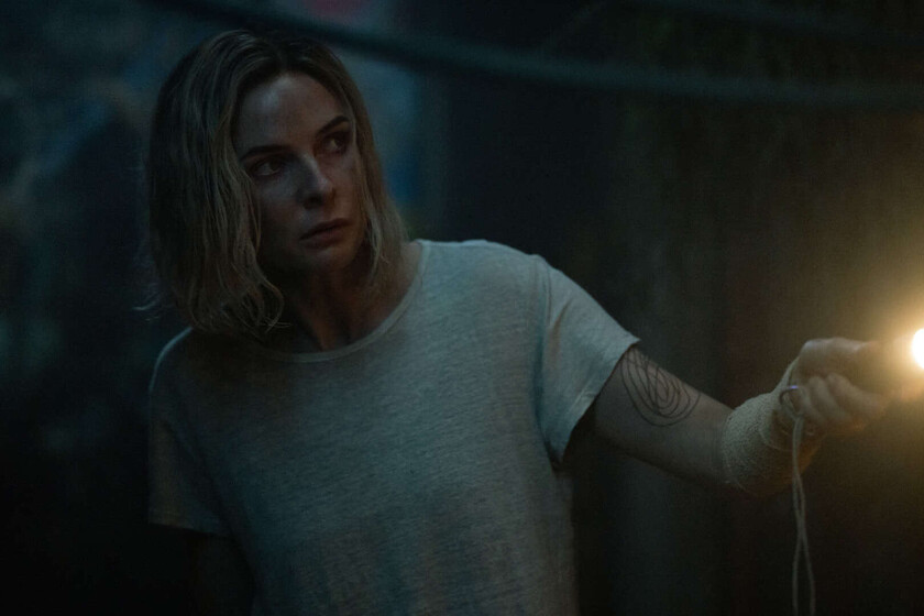 "Compra los libros, pero no los leas". Al creador de 'Silo' no le preocupa lo más mínimo ser completamente fiel al material que adapta