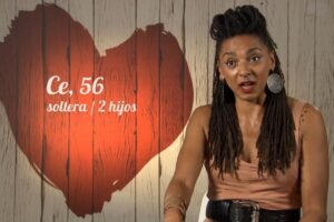 'First Dates', una soltera de Sopela se indigna con la actitud pasota de su cita. "Tengo una granja de burros"