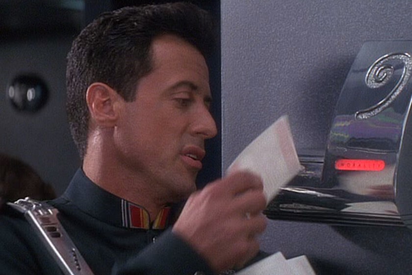 El origen de las tres conchas de 'Demolition Man' era uno de los mayores misterios de la historia del cine de ciencia ficción. Ahora tenemos otra pregunta