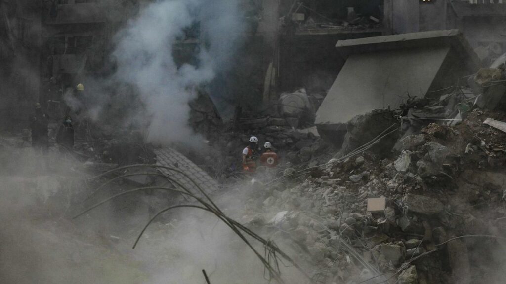 Brutal ataque sobre el centro de Beirut al menos 11 muertos y un edificio residencial destruido