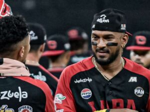 Cardenales no perdonó a Tiburones en la UCV