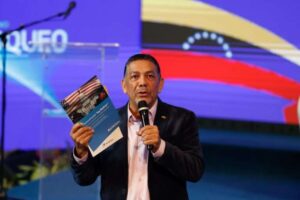 Castillo: Venezuela tiene unos 30 mil millones de dólares bloqueados