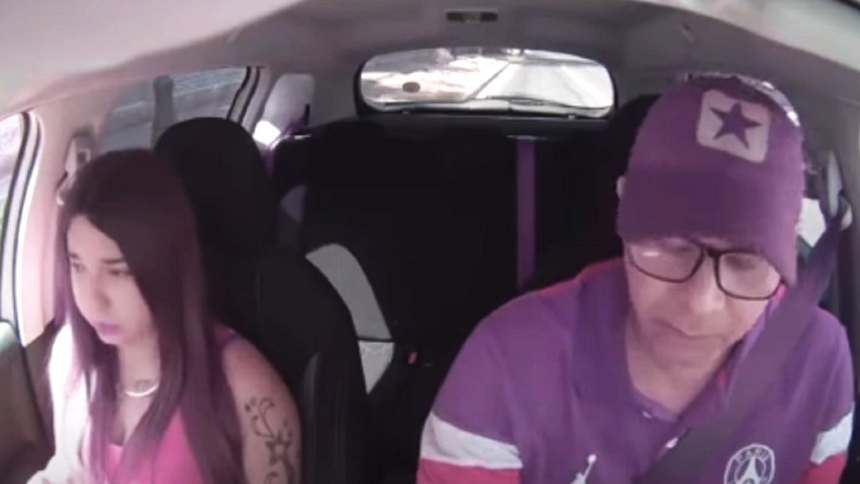 Chilena que agredió a conductor venezolano rompió el silencio tras video viral