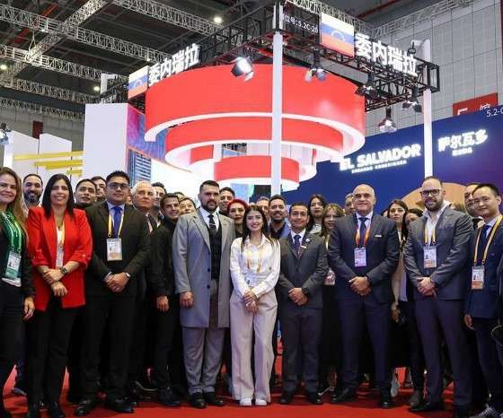 China y Venezuela suscriben acuerdo para exportar productos lácteos