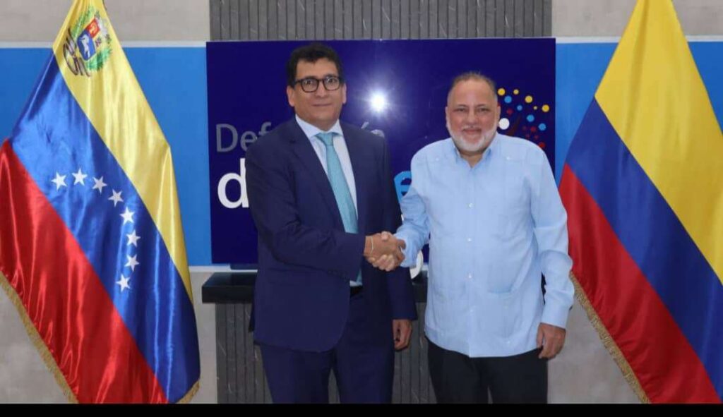Defensor del Pueblo recibió visita del Embajador de Colombia en Venezuela