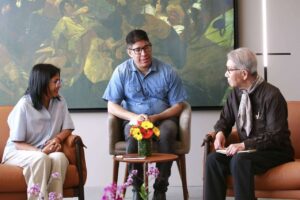 Delcy Rodríguez recibe al arquitecto Riken Yamamoto