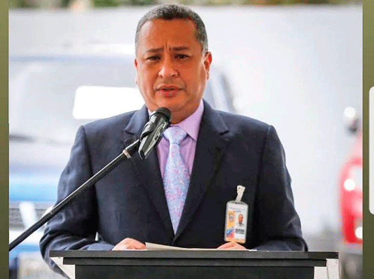 Douglas Rico: malignos buscan fallecimiento en masa de jóvenes en las escuelas