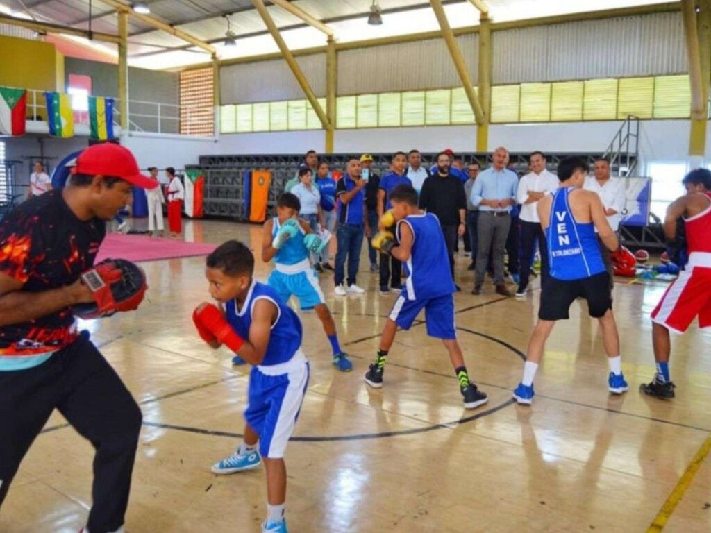 Escuela en Calabozo ofrece formación en 8 disciplinas