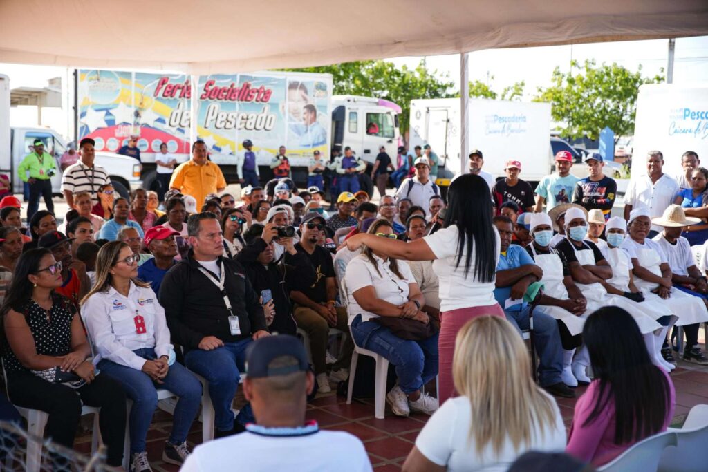 Inaugurada pescadería municipal en Barcelona
