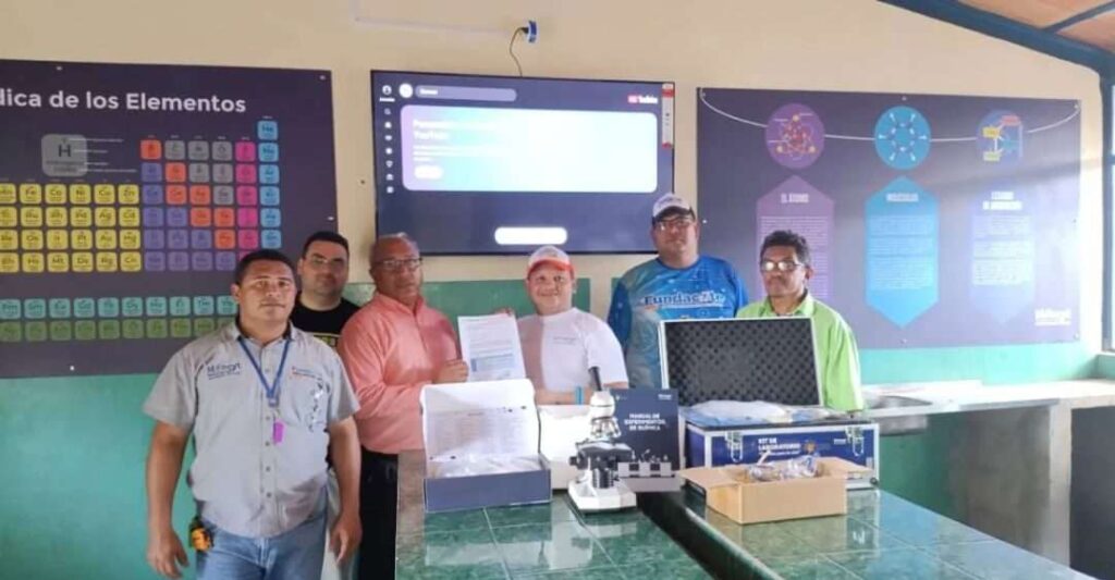Instalados dos nuevos laboratorios de ciencias en Apure