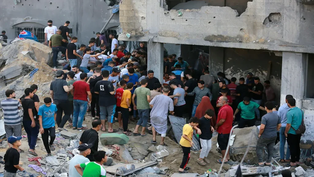 Israel comete una nueva masacre al asesinar a 33 civiles en Gaza