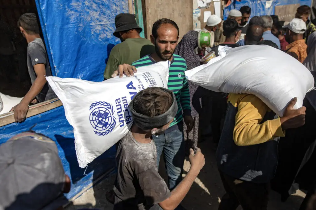 Israel hace oficial salida de la Unrwa de Gaza